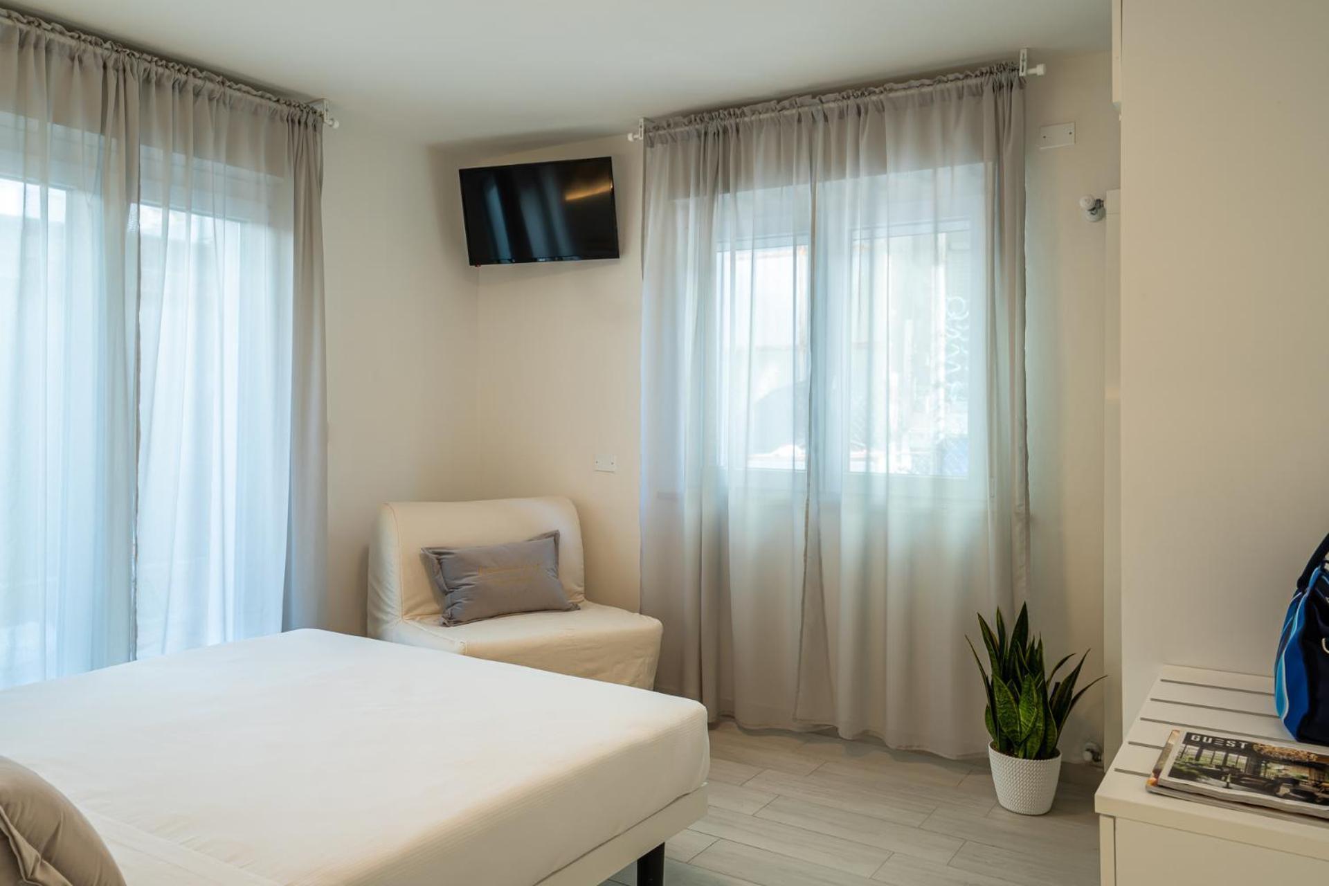 Inaugurazione 2024 - Villa Pratu Apartments A 100 Metri Dal Mare リッチョーネ エクステリア 写真