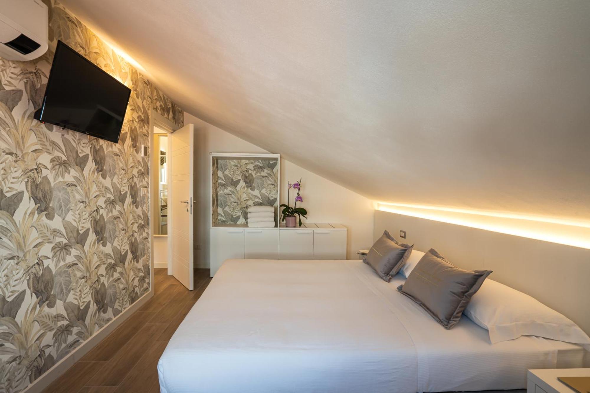 Inaugurazione 2024 - Villa Pratu Apartments A 100 Metri Dal Mare リッチョーネ 部屋 写真