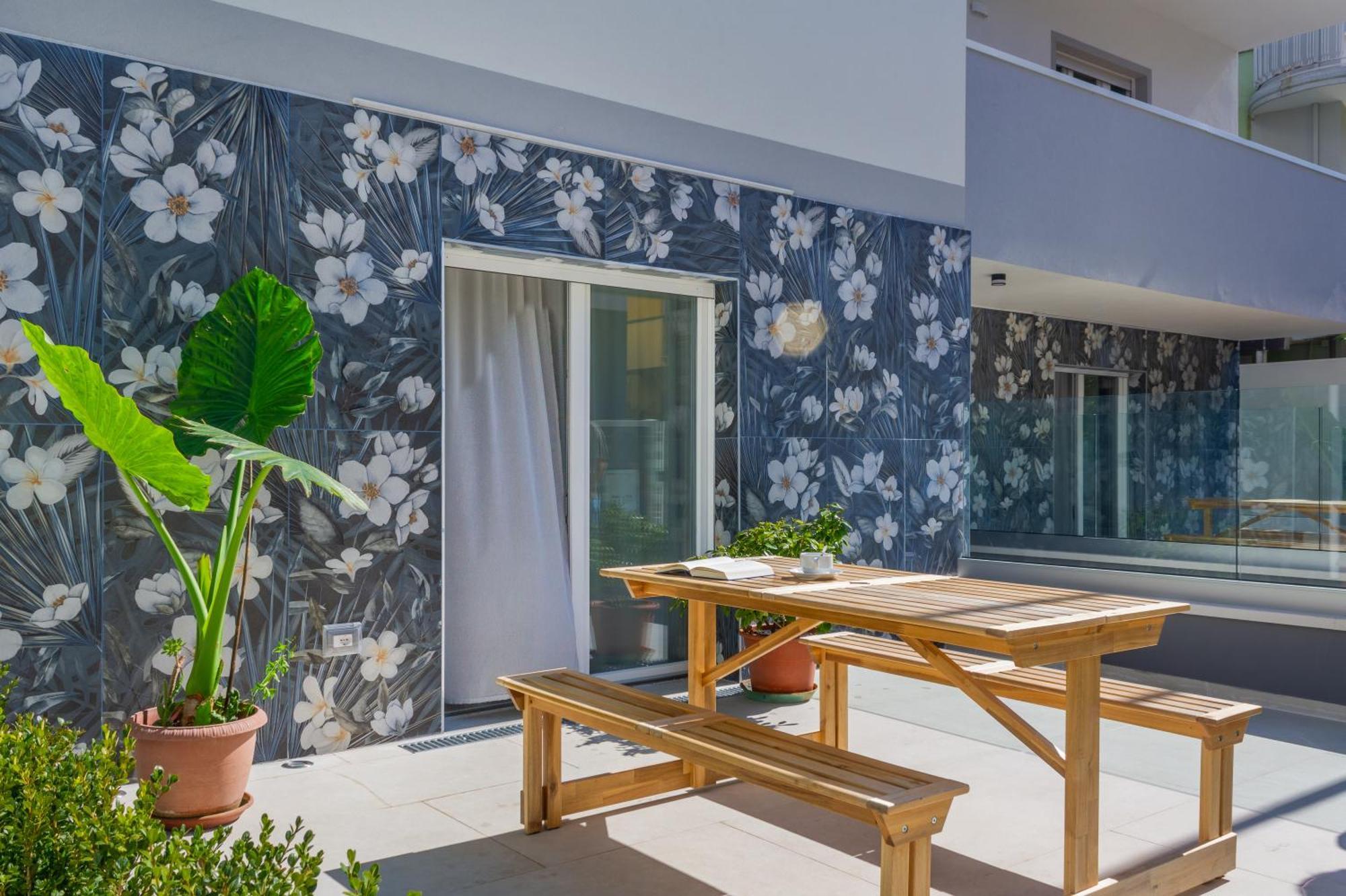 Inaugurazione 2024 - Villa Pratu Apartments A 100 Metri Dal Mare リッチョーネ エクステリア 写真